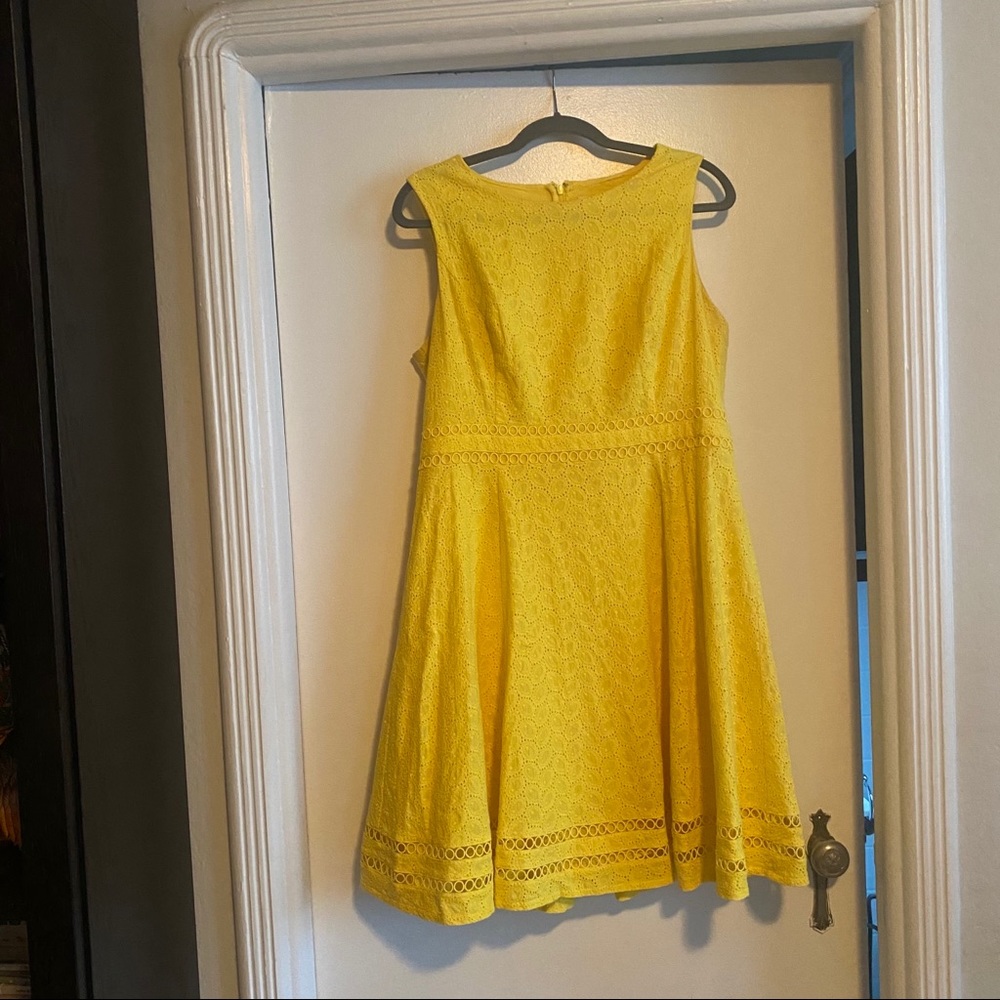 🛍 2/$20 Yellow Eyelet Lace Calvin Klein Dress